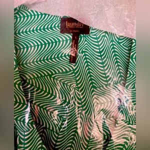 Laundry by Shelli Segal wrap dress